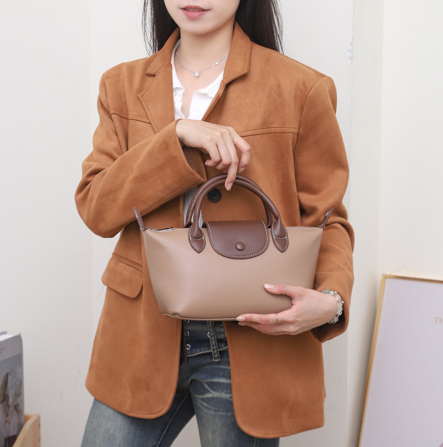 VL2417-Genuine Leather-MEDIUM